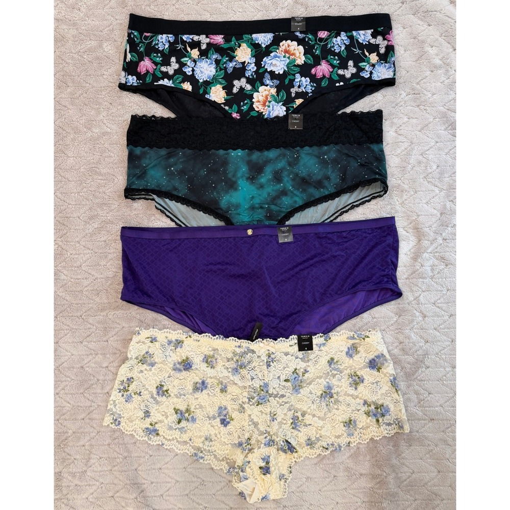 Torrid Curve Cheeky Panties Lot of 4 Floral Galaxy Lace Purple Plus Size 4 4X